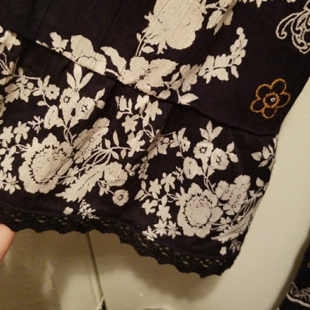Romper - Picture 2 of 4
